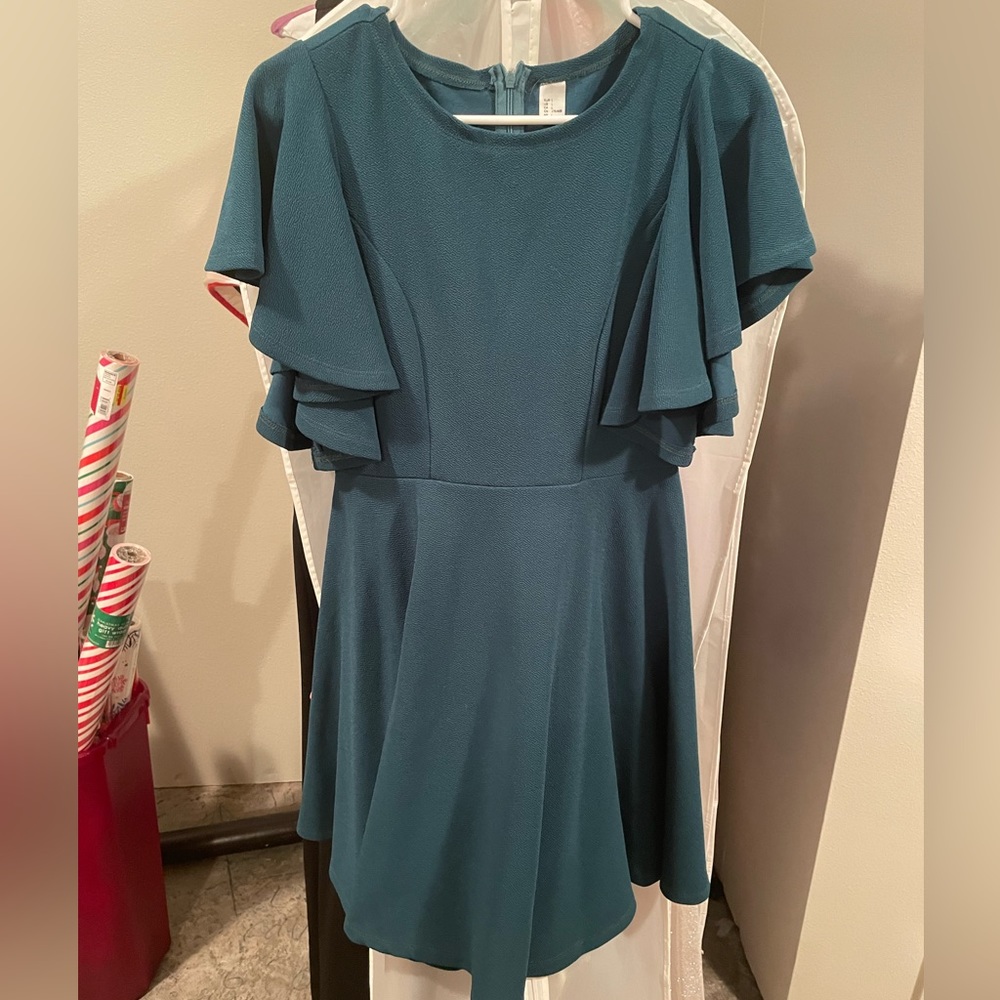 Beautiful Christmasy type of dress